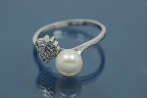 Ring with Heart shape with leaf in Pearl-Design 925/- Silver rhodium plated, with white Cubic Zirconia and Freshwater Pearl ca. Ø7,7mm (FWP)