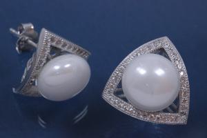 Earrings ca. 15,5 x 15,5mm, 1x Shell-Pearl white ca.Ø9,9mm, with ca.Cubic Zirconia, polished, 925/- Silver rhodium plated